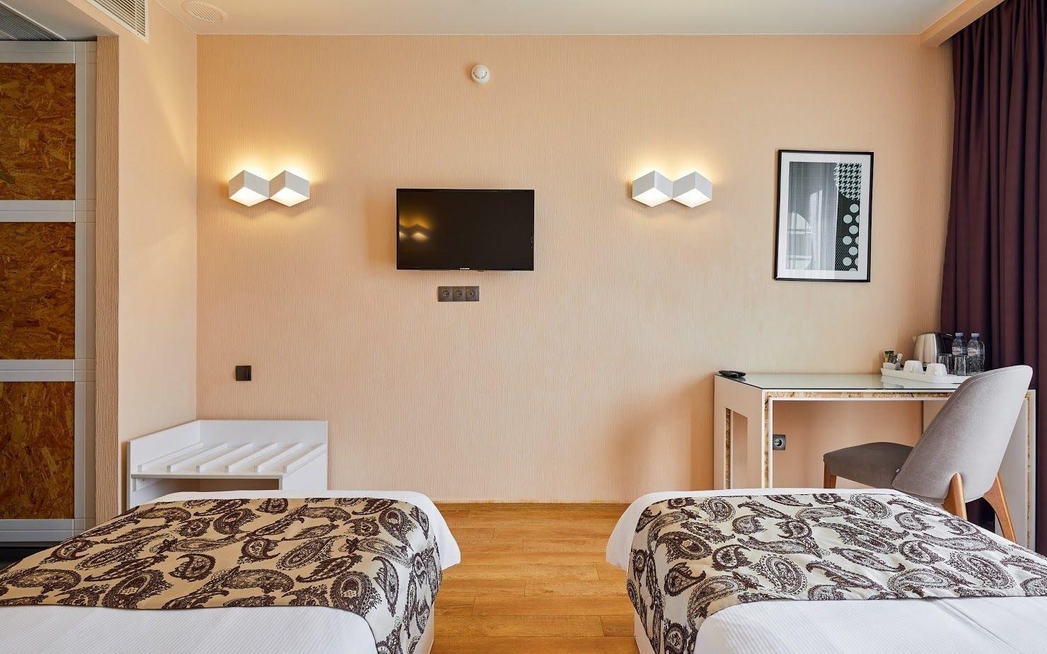 Iveria Inn Hotel Tbilisi Esterno foto