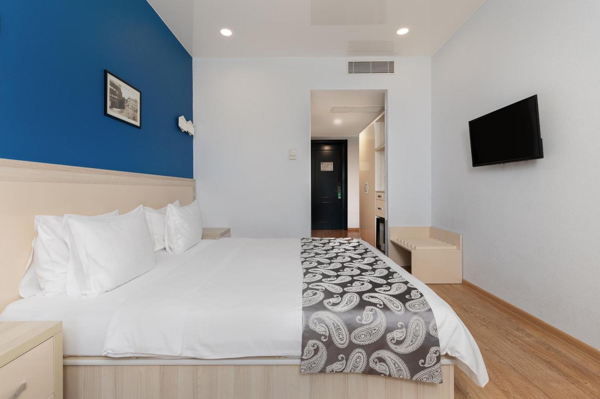 Iveria Inn Hotel Tbilisi Esterno foto