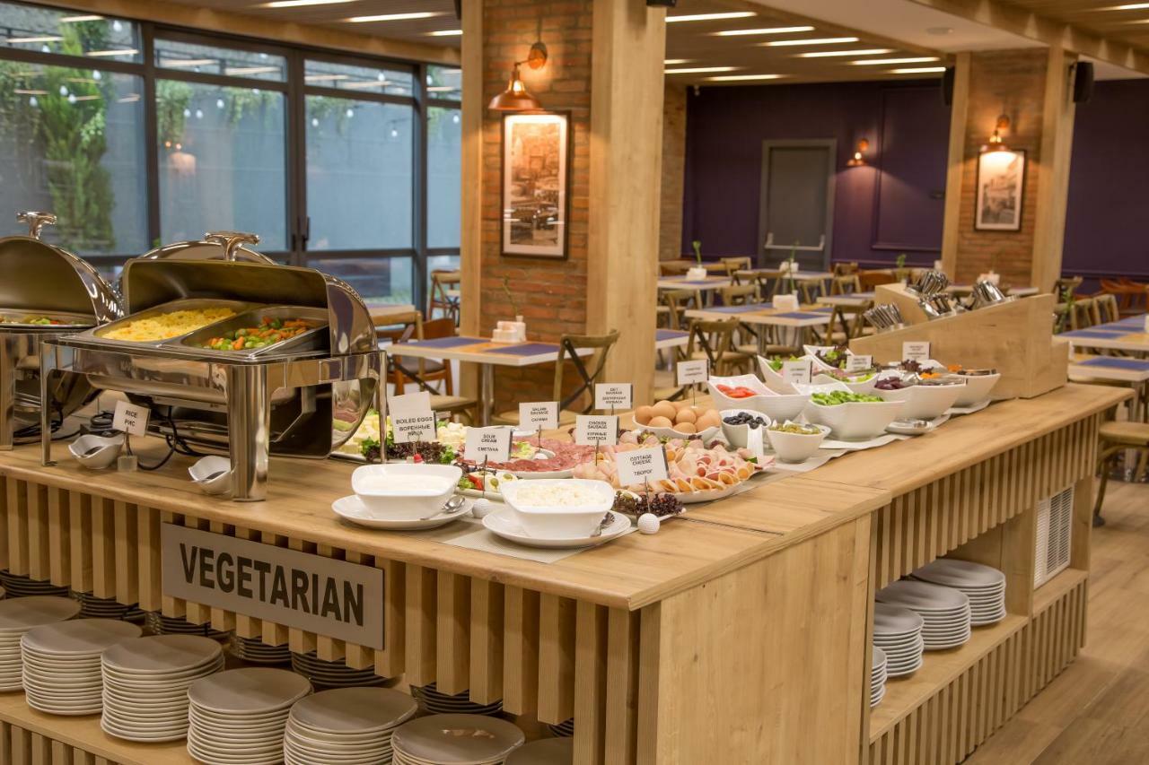 Iveria Inn Hotel Tbilisi Esterno foto