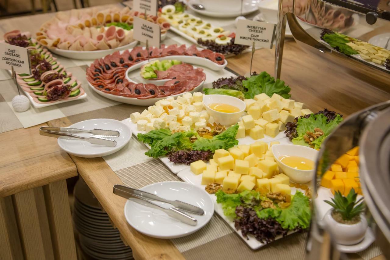 Iveria Inn Hotel Tbilisi Esterno foto